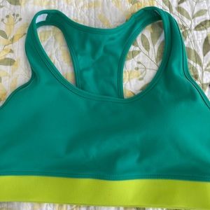 Green gap sports bra size s